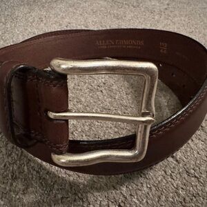 Allen Edmonds mens Wide Street Belt Size
44 Premium Calfskin Brushed Nickel